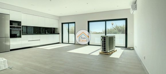 2 bedrooms Apartment in Quelfes, Portugal No. 149992 3