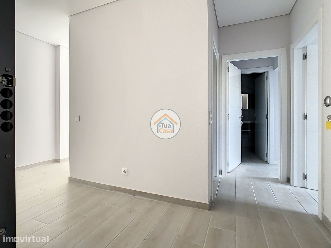 2 bedrooms Apartment in Quelfes, Portugal No. 149992