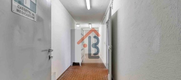 Entrepôt à San Giorgio di Piano, Italy 1202m² No. 128972 10