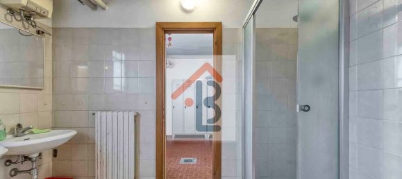 Entrepôt à San Giorgio di Piano, Italy 1202m² No. 128972 16