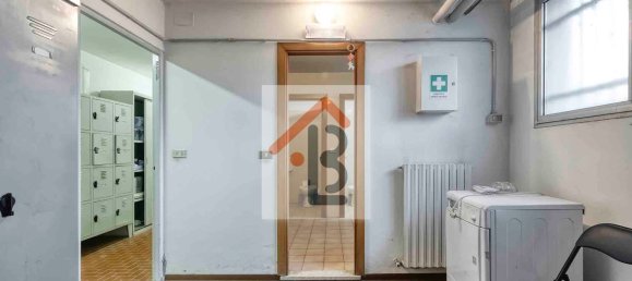 Entrepôt à San Giorgio di Piano, Italy 1202m² No. 128972 13