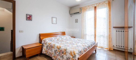 3 bedrooms House in Castelnuovo Rangone, Italy No. 143772 14