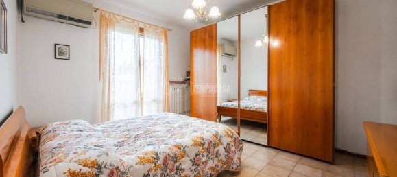 3 bedrooms House in Castelnuovo Rangone, Italy No. 143772 13