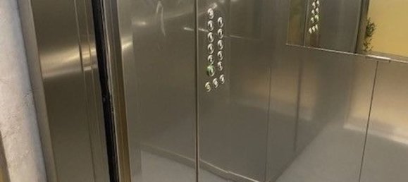 5 bedrooms Apartment in Modena, Italy No. 327806 29