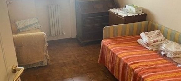 5 bedrooms Apartment in Modena, Italy No. 327806 24