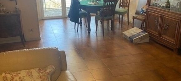 5 bedrooms Apartment in Modena, Italy No. 327806 6