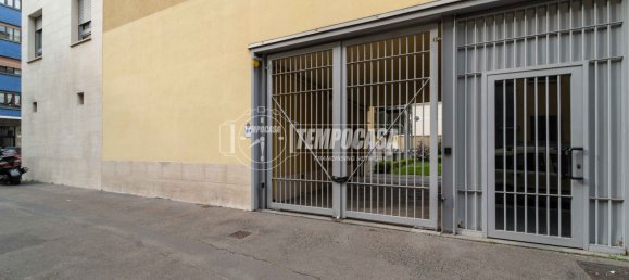 Гараж с 1 комнатой в Милан, Италия № 243636 19