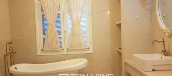 4 bedrooms Villa in Tay Ho, Vietnam No. 1690 17