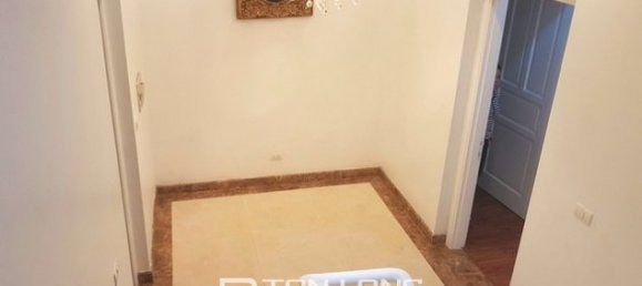 4 bedrooms Villa in Tay Ho, Vietnam No. 1690 10