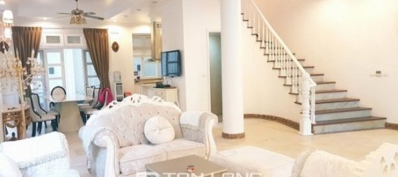 4 bedrooms Villa in Tay Ho, Vietnam No. 1690 8