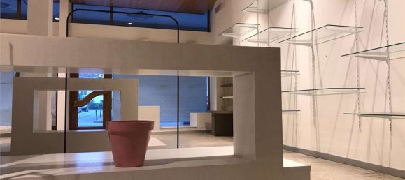 100m² Commercial property in Conegliano, Italy No. 218265 7