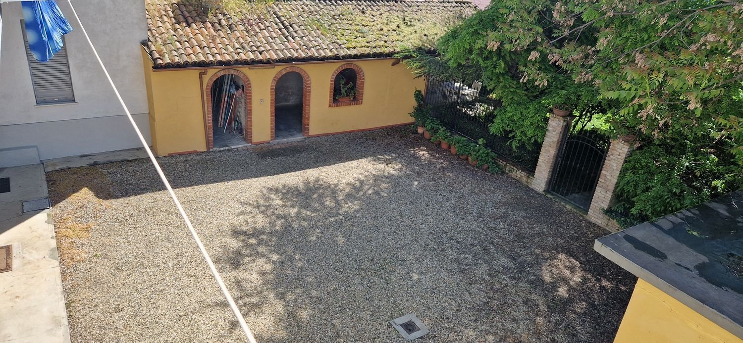 18-Zimmer Haus in Voghera, Italy, Nr. 106008