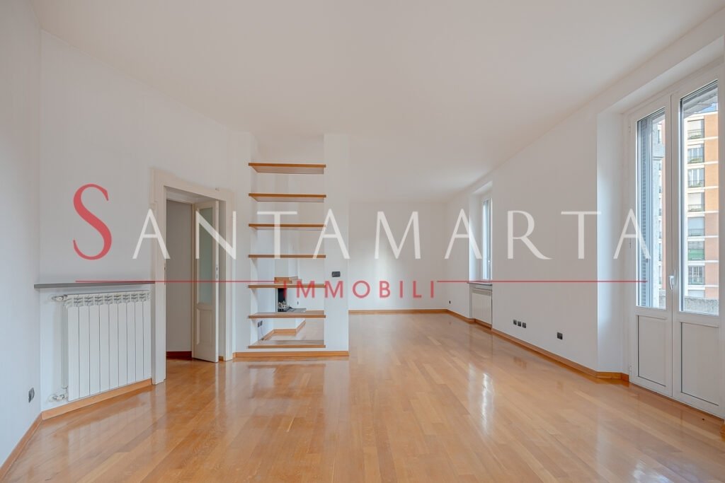 3 bedrooms Apartment in Milan, Italy No. 243651