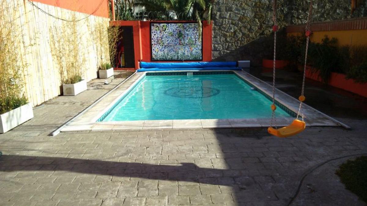 3 bedrooms House in Mar del Plata, Argentina No. 80235