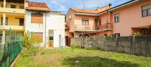 Casa de 3 divisões em Fara Novarese, Italy N.º 19731 4