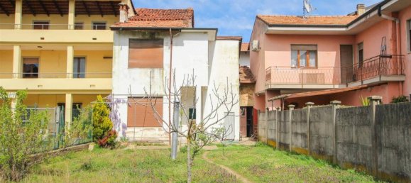 Casa de 3 divisões em Fara Novarese, Italy N.º 19731 3