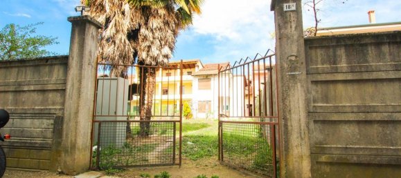 Casa de 3 divisões em Fara Novarese, Italy N.º 19731 10