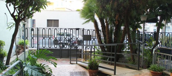 4 bedrooms Apartment in Portici, Italy No. 373313 5