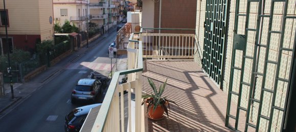4 bedrooms Apartment in Portici, Italy No. 373313 16