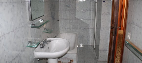 4 bedrooms Apartment in Portici, Italy No. 373313 22