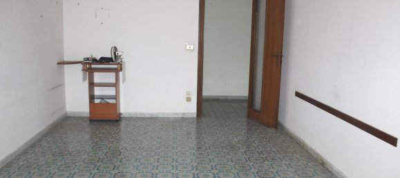 4 bedrooms Apartment in Portici, Italy No. 373313 17