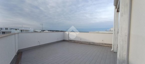 Garaje de 1 habitación en Polignano a Mare, Italy No. 102166 4