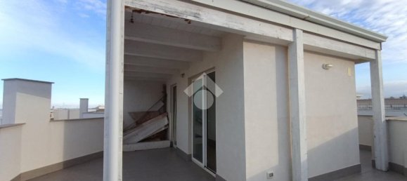 Garaje de 1 habitación en Polignano a Mare, Italy No. 102166 9