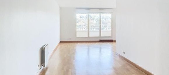 3 bedrooms Apartment in Corbeil-Essonnes, France No. 147724 2