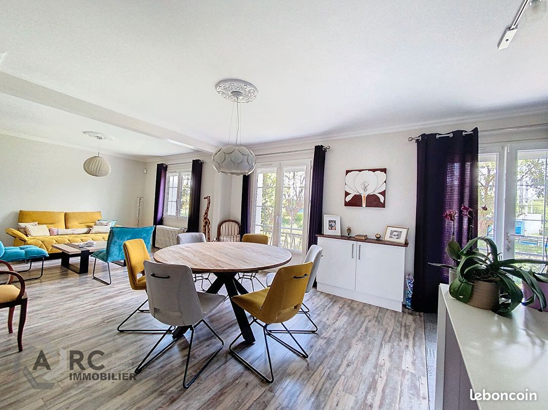 3 غرف نوم منزل في Saint-Cyr-en-Val, France رقم 275713