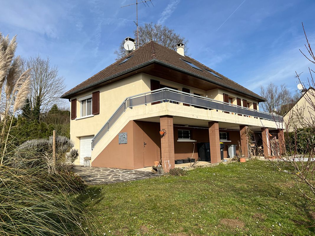 5 bedrooms House in Chamigny, France No. 124943