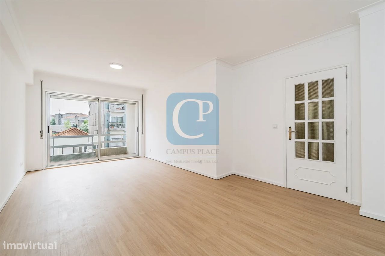 2 غرف نوم شقة في Porto, Portugal رقم 236027