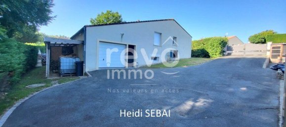 3 bedrooms House in Tiffauges, France No. 286411 2