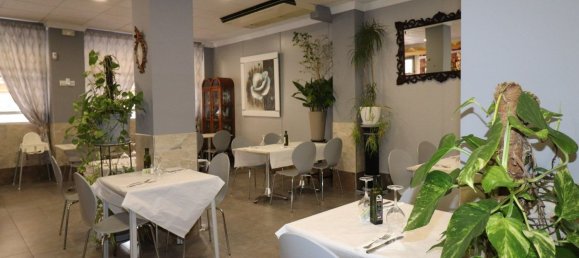 400m² Commercial property in Torrevieja, Spain No. 28354 2