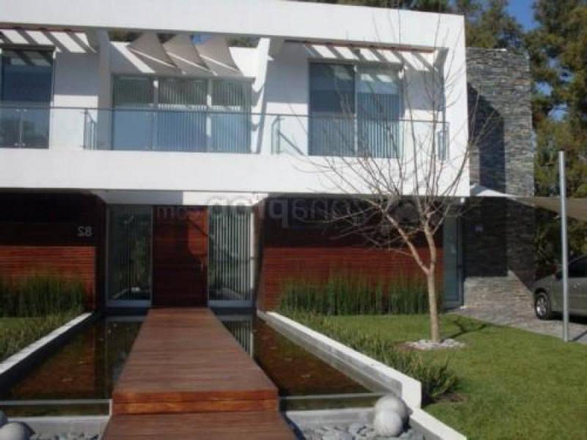 4 bedrooms Apartment in Escobar, Argentina No. 83627