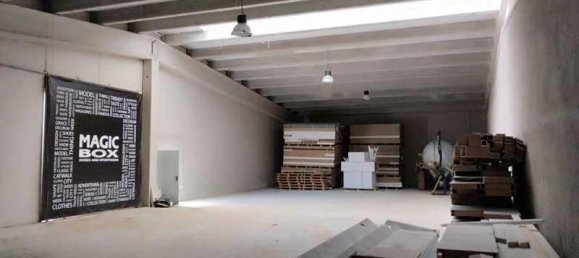 431m² Warehouse in Zaragoza, Spain No. 62462 3