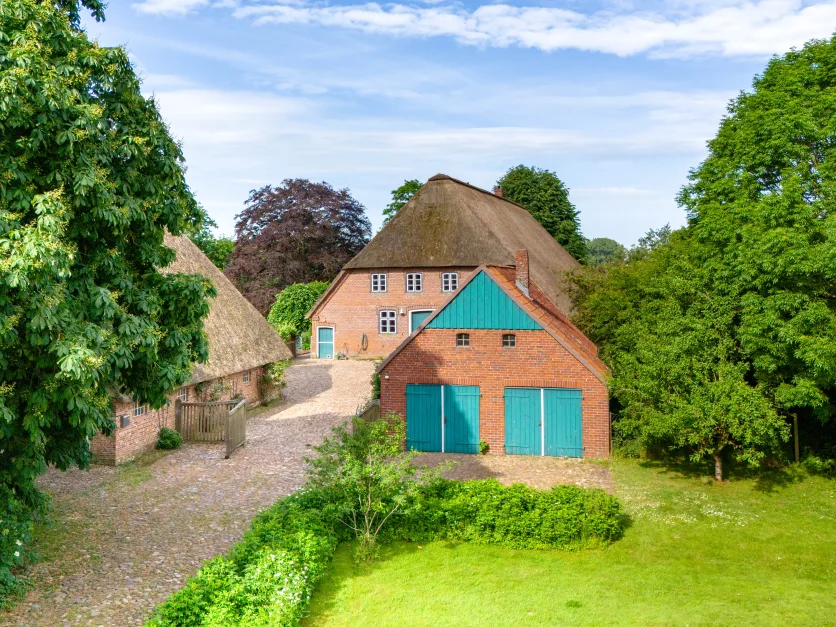 Замки и поместья с 6 комнатами в Шлезвиг-Гольштейн, Германия № 50847