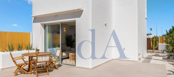 3 غرف نوم فيلا في La Marina, Spain رقم 4862 3