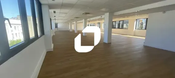 316m² Office in Boulogne-Billancourt, France No. 300014 6