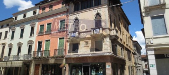 3 Schlafzimmer Haus in Thiene, Italy, Nr. 90423 3