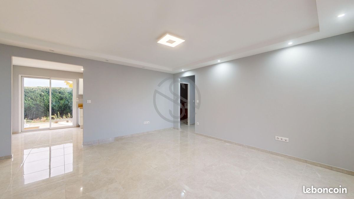 3 Schlafzimmer Villa in Beaufort, France, Nr. 204677