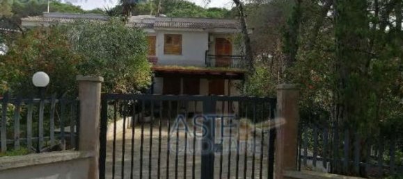 Вилла с 8 спальнями в Кастелланета, Италия № 358398 2