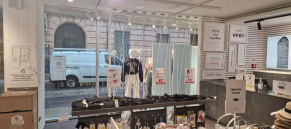 880m² Commercial property in Forlì, Italy No. 376306 5