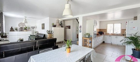 4 bedrooms House in Bouville, France No. 177765 3