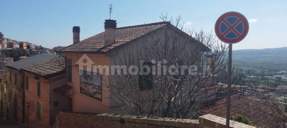 5 bedrooms House in Castelfidardo, Italy No. 143114 14