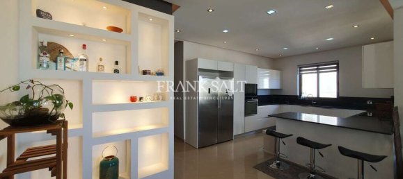 3 bedrooms Apartment in Mellieha, Malta No. 11435 5
