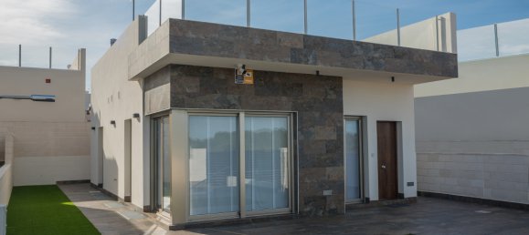 2 bedrooms Villa in Villamartin, Spain No. 455 3