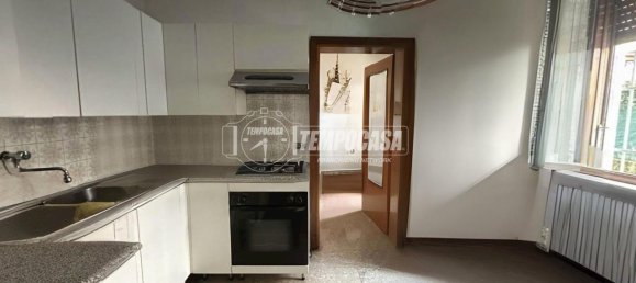 5-Zimmer Villa in Bergamo, Italy, Nr. 238973 3