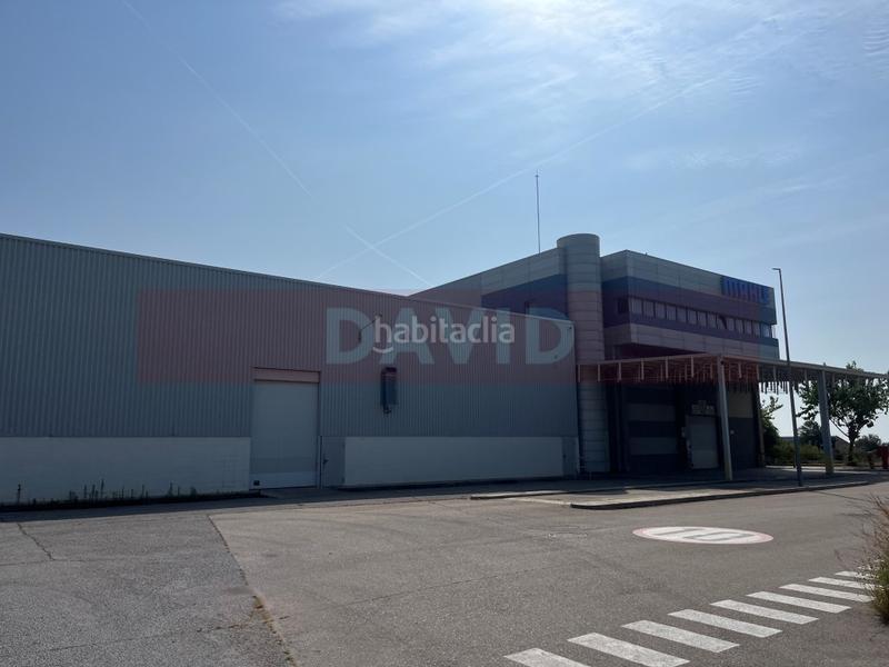 Almacén en Vilanova i la Geltrú, Spain 33123 m² No. 229820