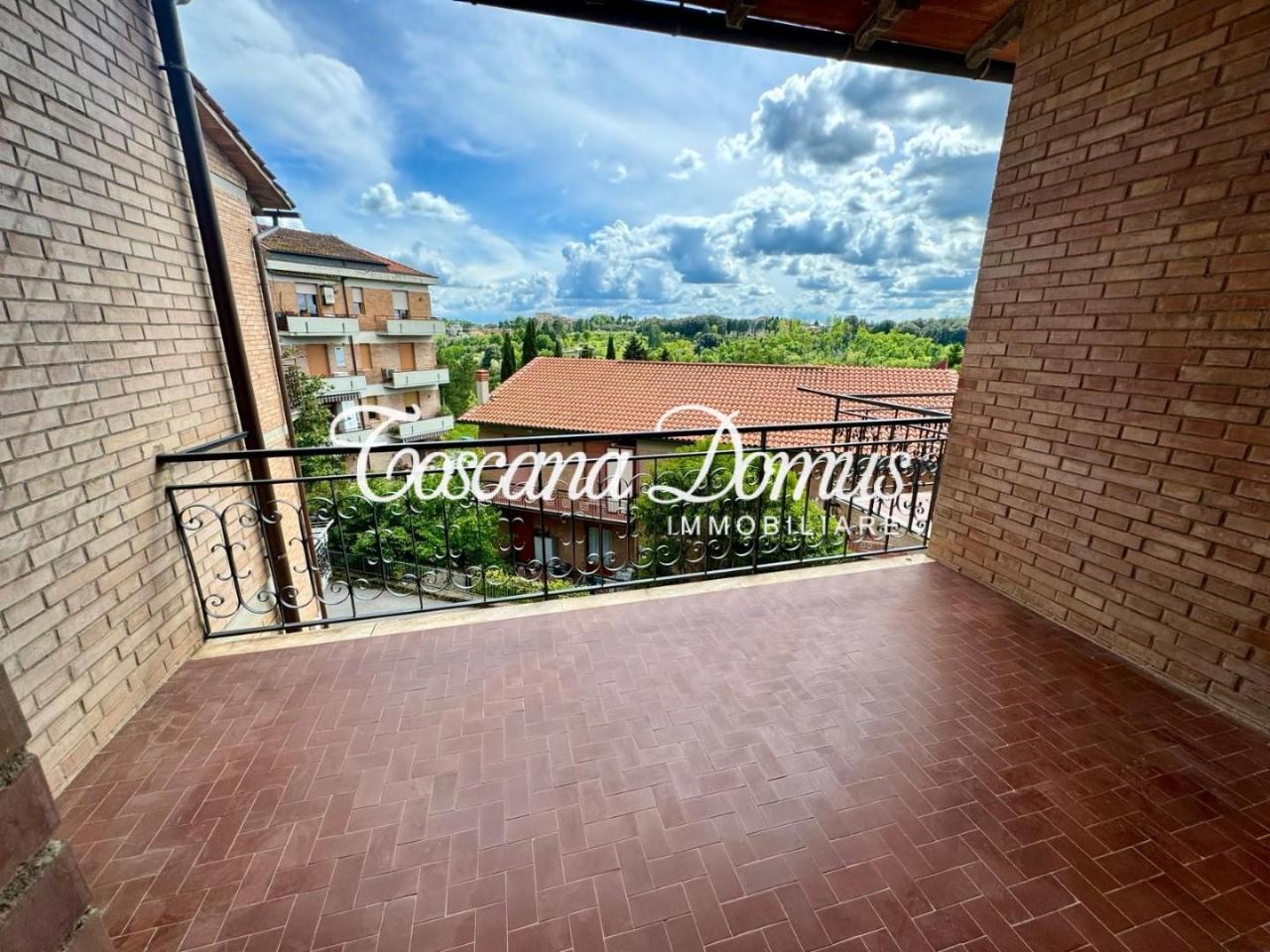 Apartamento de 7 habitaciónes en Siena, Italy No. 39281