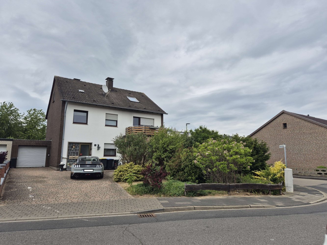 Adosado de 5 dormitorios en Duren, Germany No. 227504